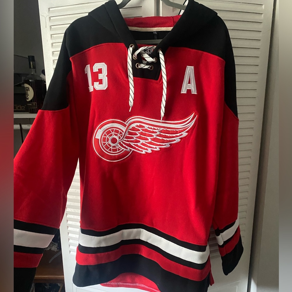 90s Detroit Red Wings Pavel Datsyuk embroidered hockey hoodie
